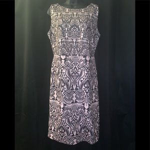 Lace print knee length dress🌸